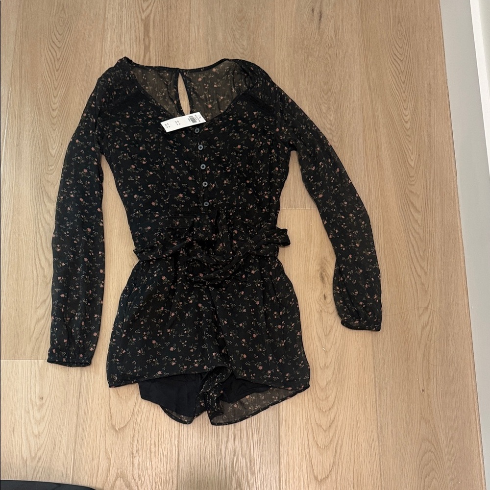 Abercrombie & Fitch Black Floral romper